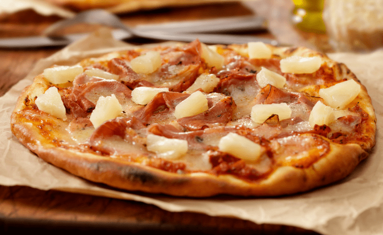 4 receitas de pizza havaiana para se sentir na pizzaria