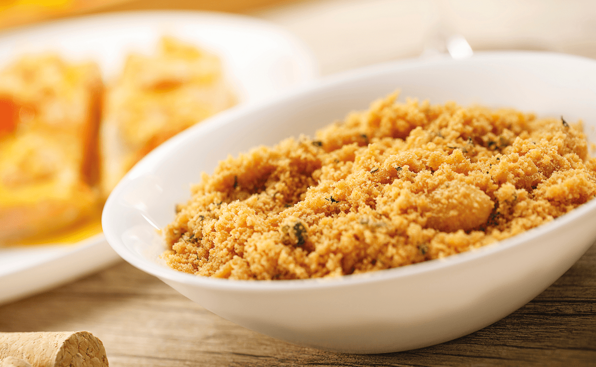 8 receitas de farofa de milho práticas e cheias de sabor