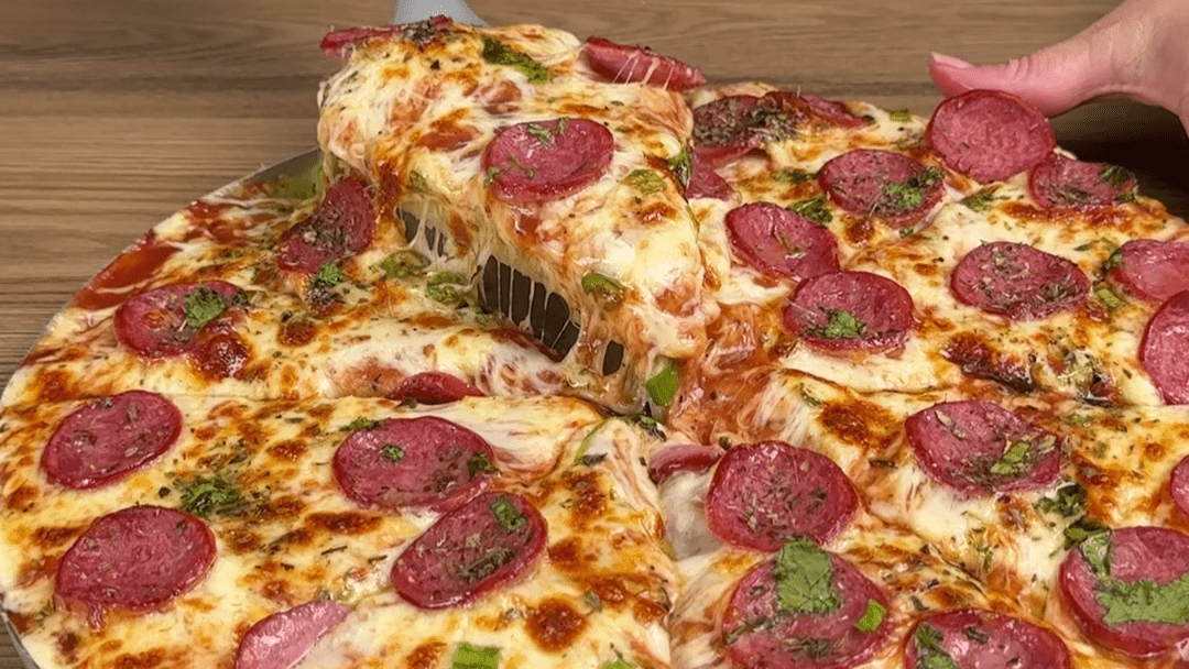 Receita Fácil de Pizza de Batata com Calabresa no Forno