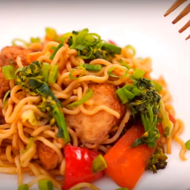 Yakisoba de Frango - Todo Dia Receitas