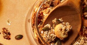 Granola de banana crocante | Boa comida