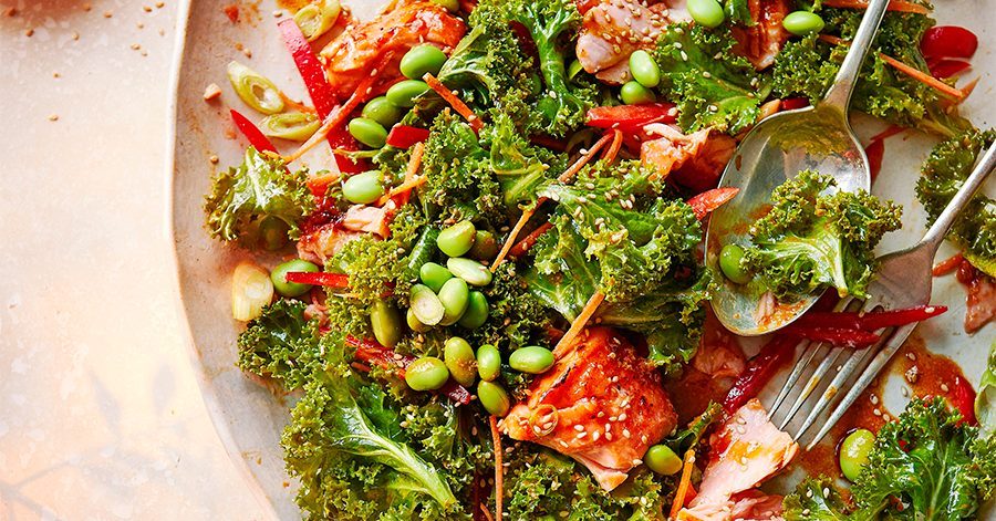 Receita de salão de miso e couve picante