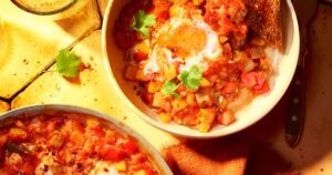 Vegetariano defumado Shakshuka