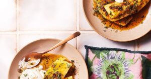 Abacaxi com ramificação com receita de creme de mel e gengibre tostada