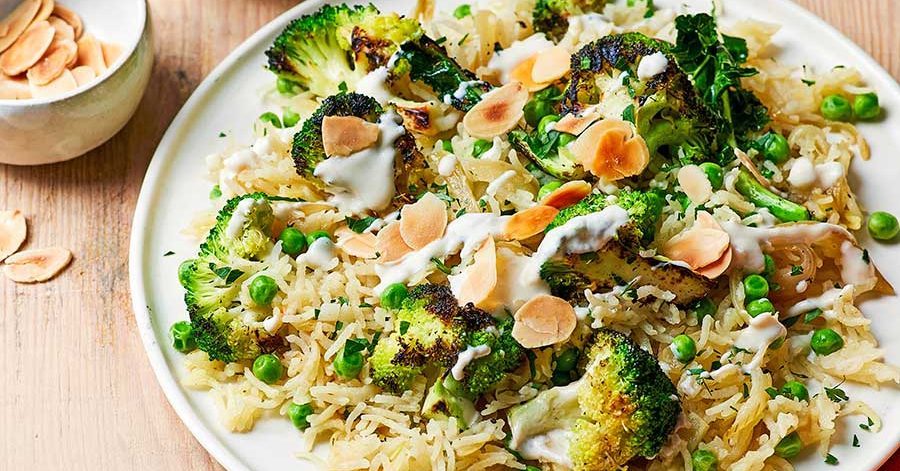 Receita carbonizada de brócolis pilaf | Boa comida