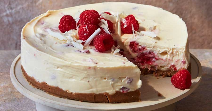 Receita de cheesecake de chocolate branco e framboesa sem glúten