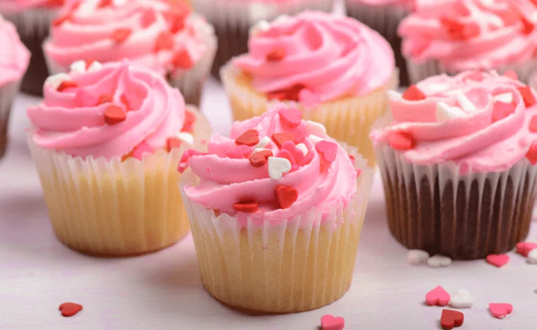 7 receitas de cupcake rosa para servir um doce charmoso e delicioso